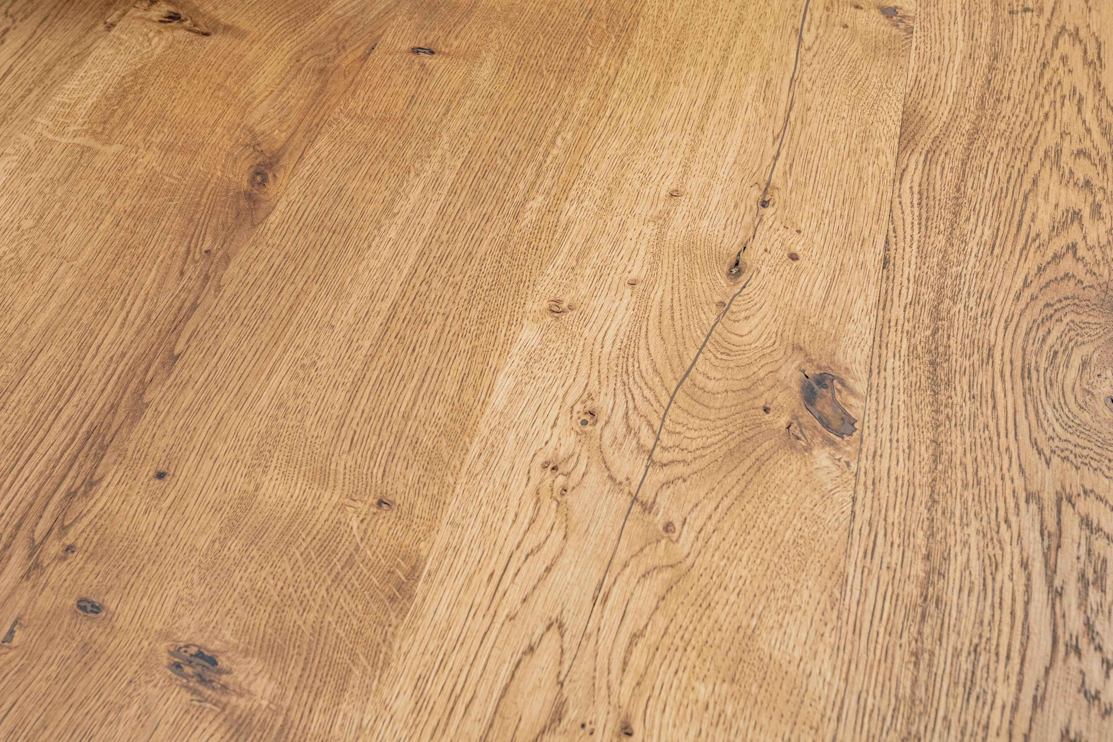 Solid Oak Dining Table With Antique Iron Square Legs