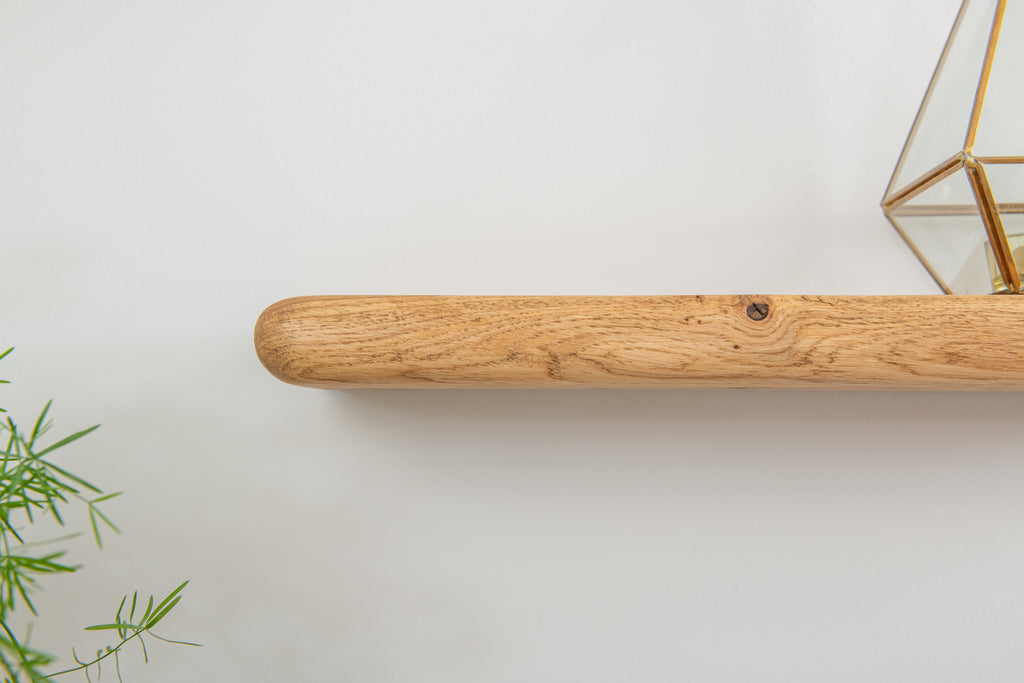 Farmhouse warm air-dried oak shelves