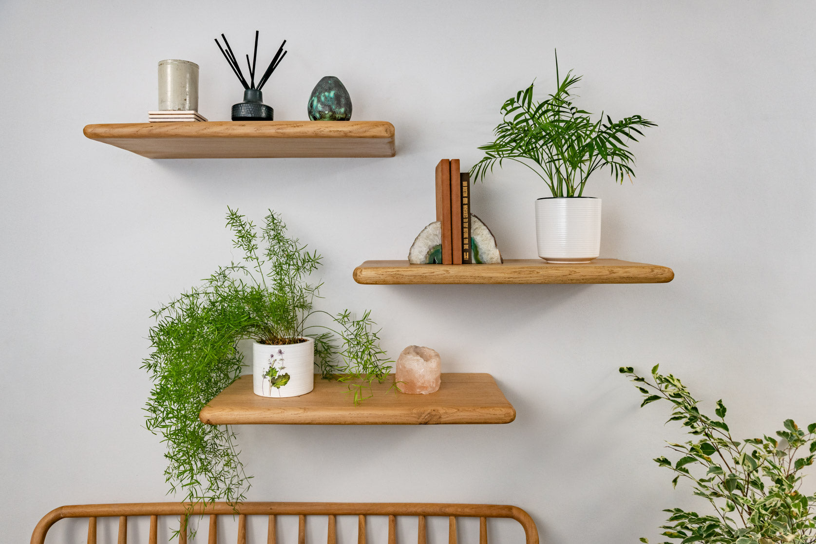 Thin Farmhouse – Natural Oak Shelves For Plasterboard Walls